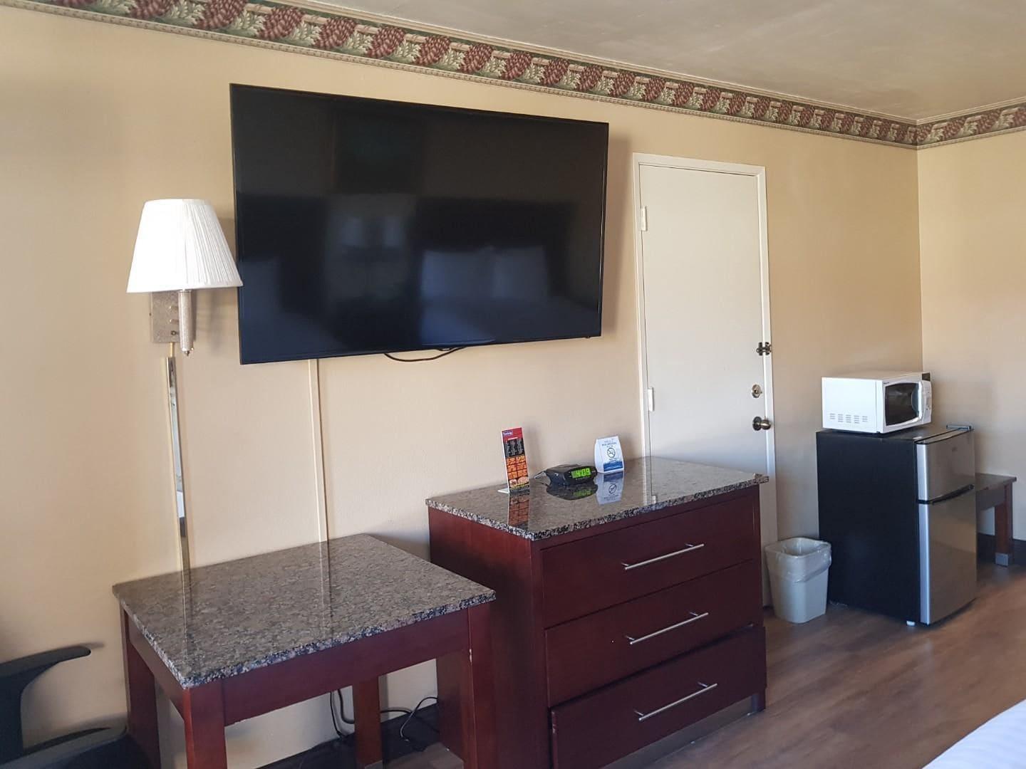Travelodge By Wyndham Costa Mesa Newport Beach Hacienda Εξωτερικό φωτογραφία