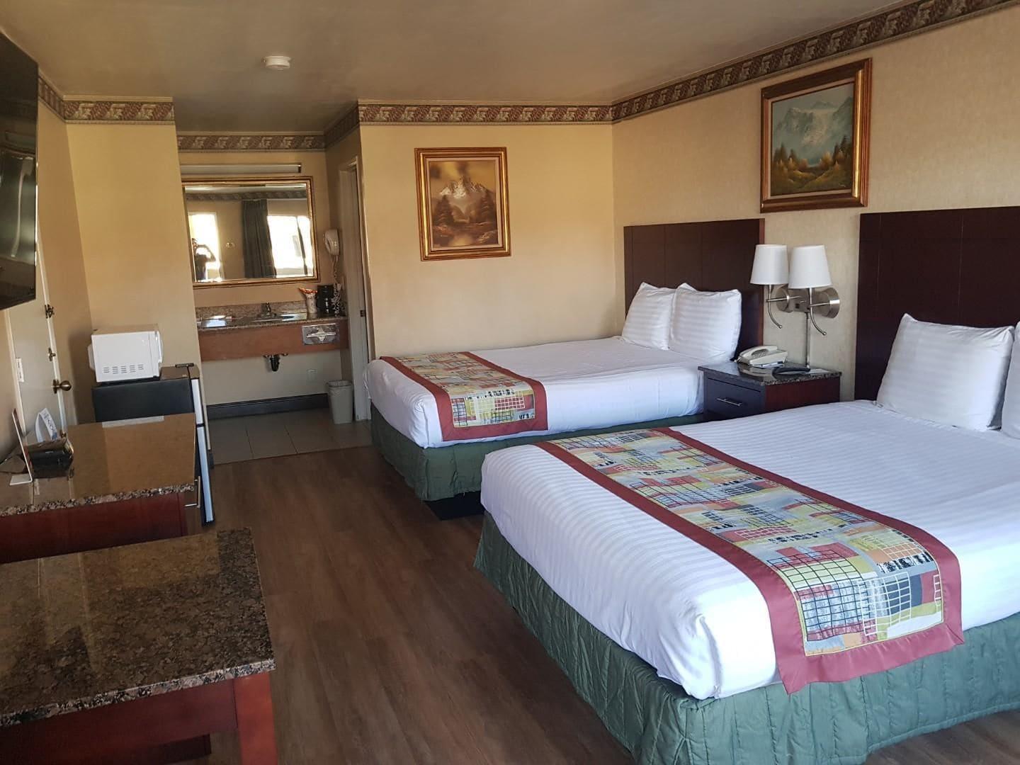 Travelodge By Wyndham Costa Mesa Newport Beach Hacienda Εξωτερικό φωτογραφία