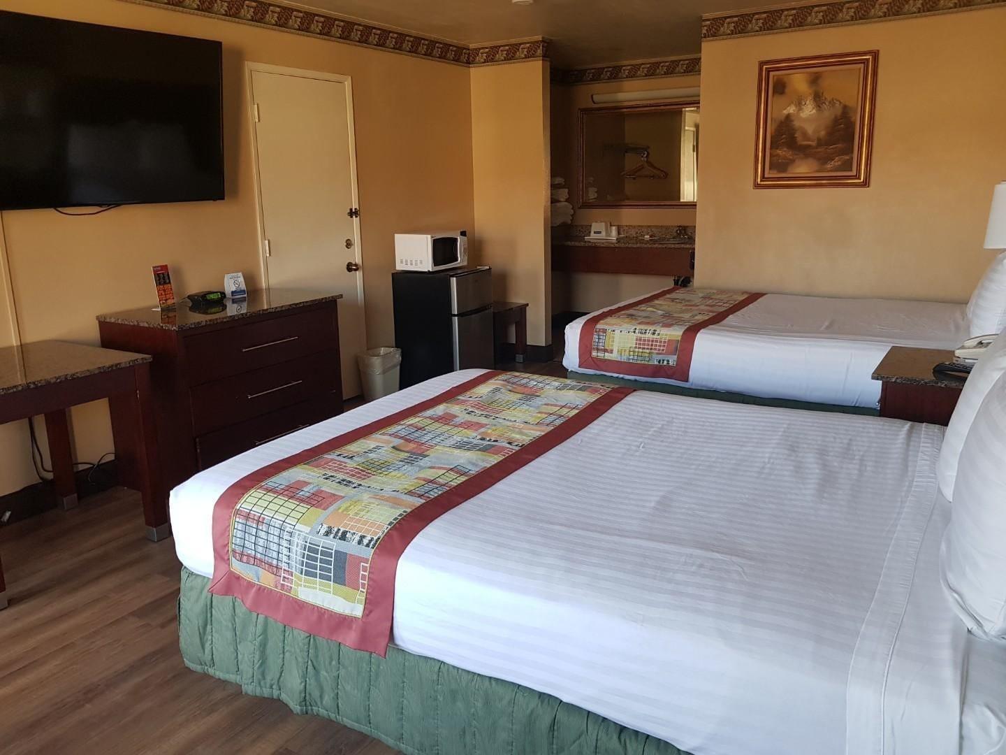 Travelodge By Wyndham Costa Mesa Newport Beach Hacienda Εξωτερικό φωτογραφία