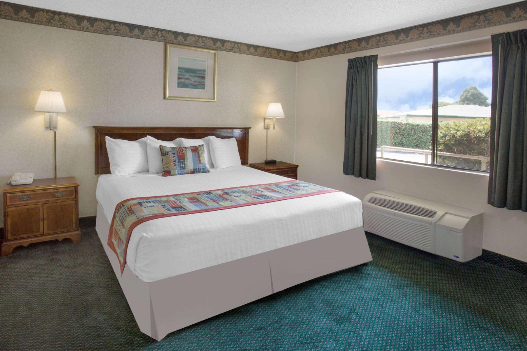 Travelodge By Wyndham Costa Mesa Newport Beach Hacienda Εξωτερικό φωτογραφία