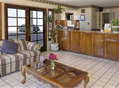 Travelodge By Wyndham Costa Mesa Newport Beach Hacienda Εσωτερικό φωτογραφία